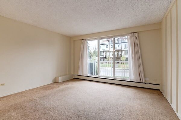 Calgary bachelor bedrooms Apartment for rent. Property photo: 579051-2