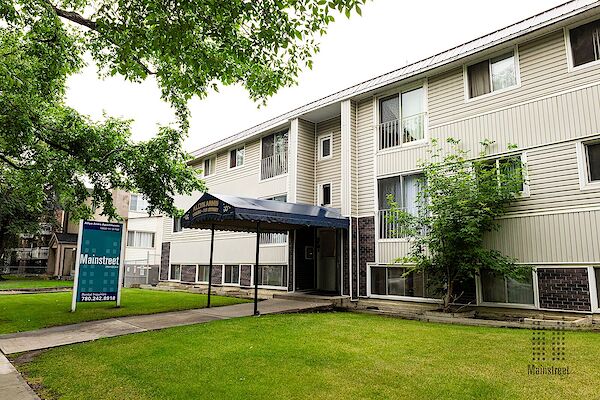 +Allyn+Arms+Apartments+Building+Entrance Edmonton 1 bedroom Apartment for rent. Property photo: 579351-3