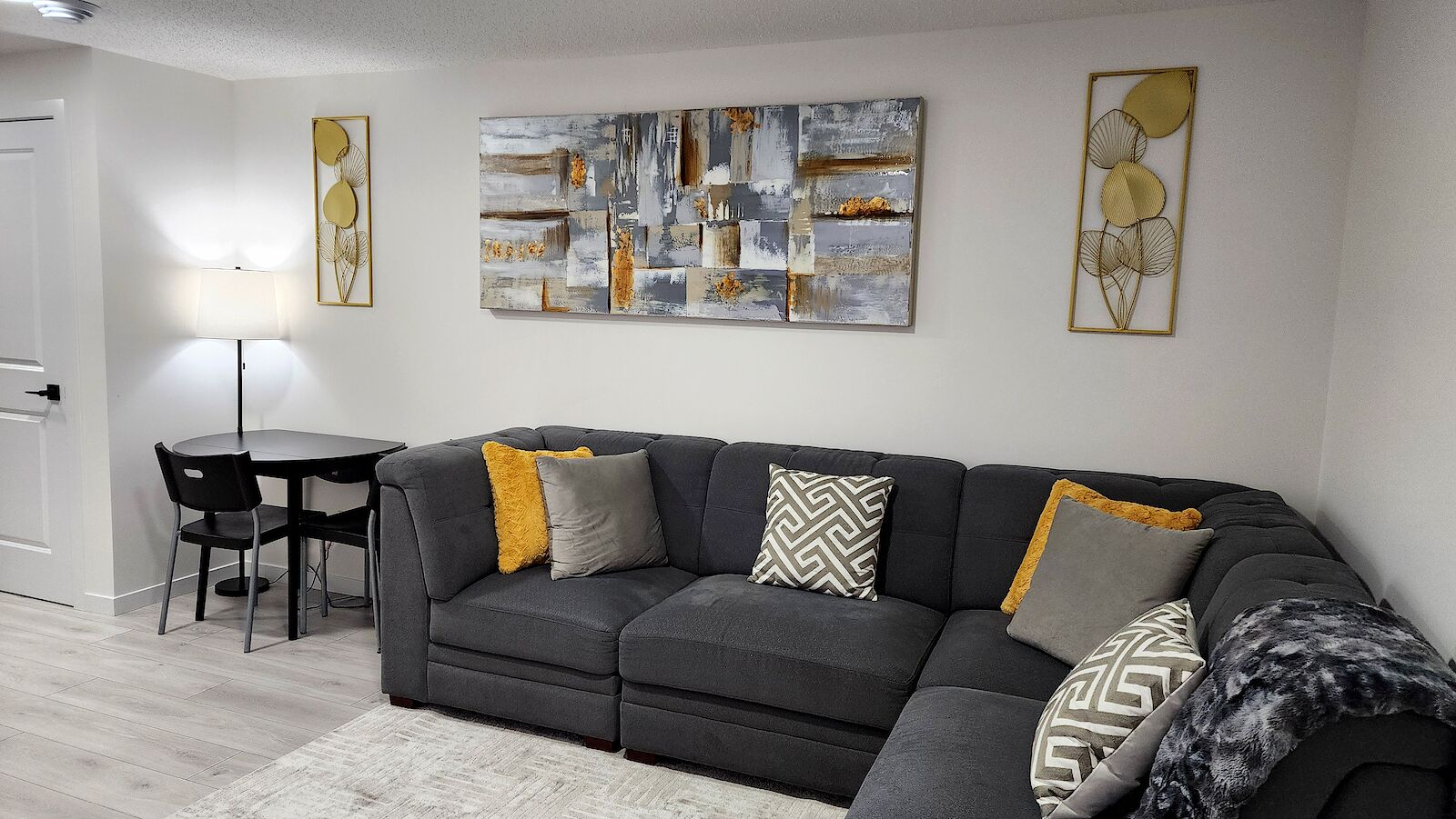 Calgary 1 bedroom Basement for rent. Property photo: 579684-1