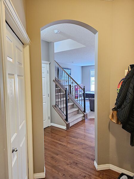 Calgary 4 bedrooms House for rent. Property photo: 579788-3