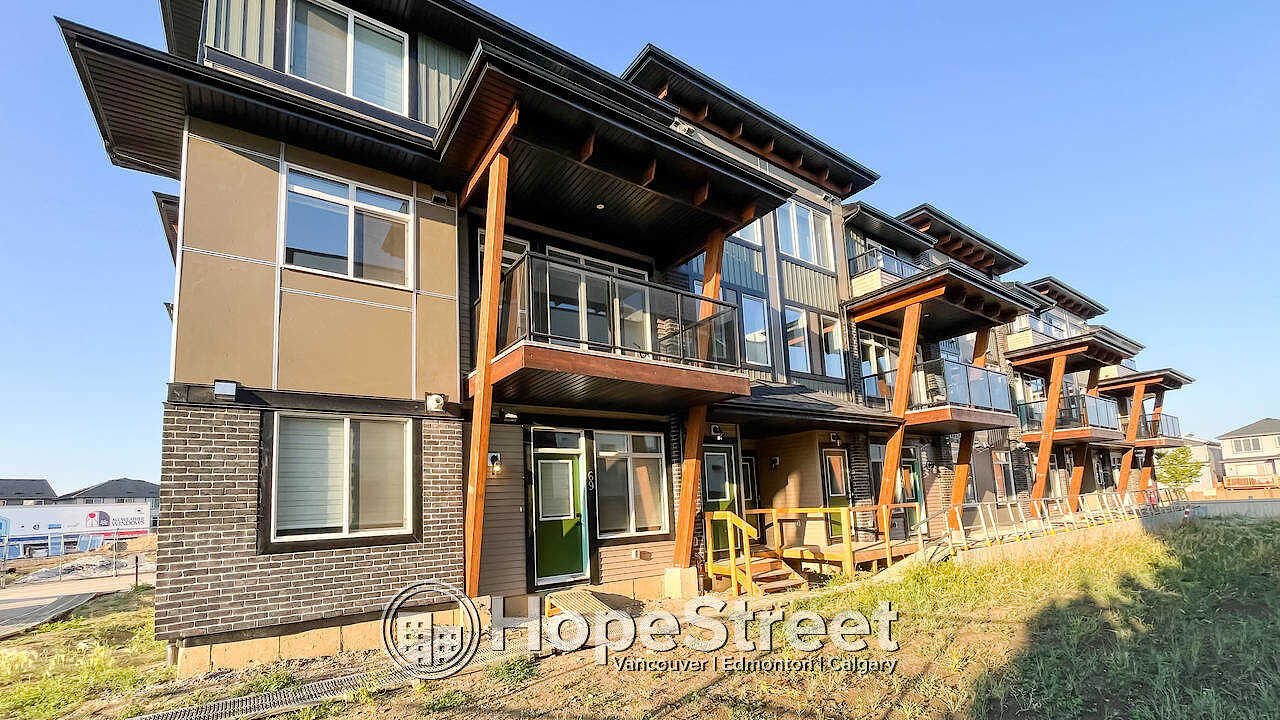 Edmonton 2 bedrooms Townhouse for rent. Property photo: 580599-1