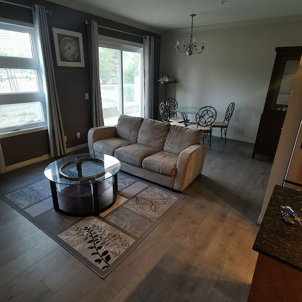 Calgary 1 bedroom Apartment for rent. Property photo: 58105-2