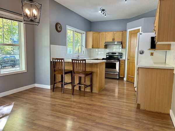 Calgary 3 + Den bedrooms House for rent. Property photo: 581207-3