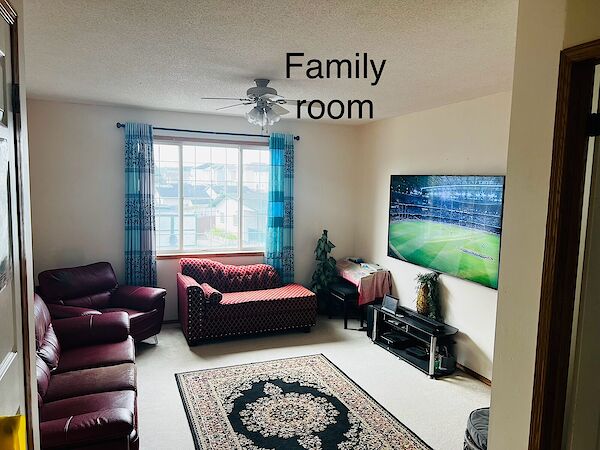 Calgary 4 bedrooms House for rent. Property photo: 581355-3