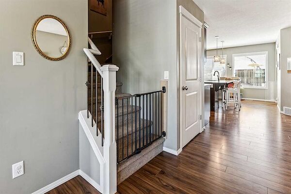 Calgary 3 bedrooms Room For Rent for rent. Property photo: 582722-3