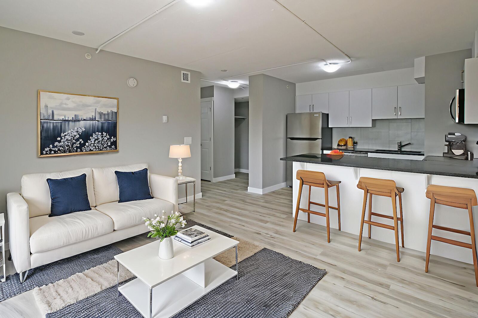 Calgary 1 bedroom Condo Unit for rent. Property photo: 582797-1