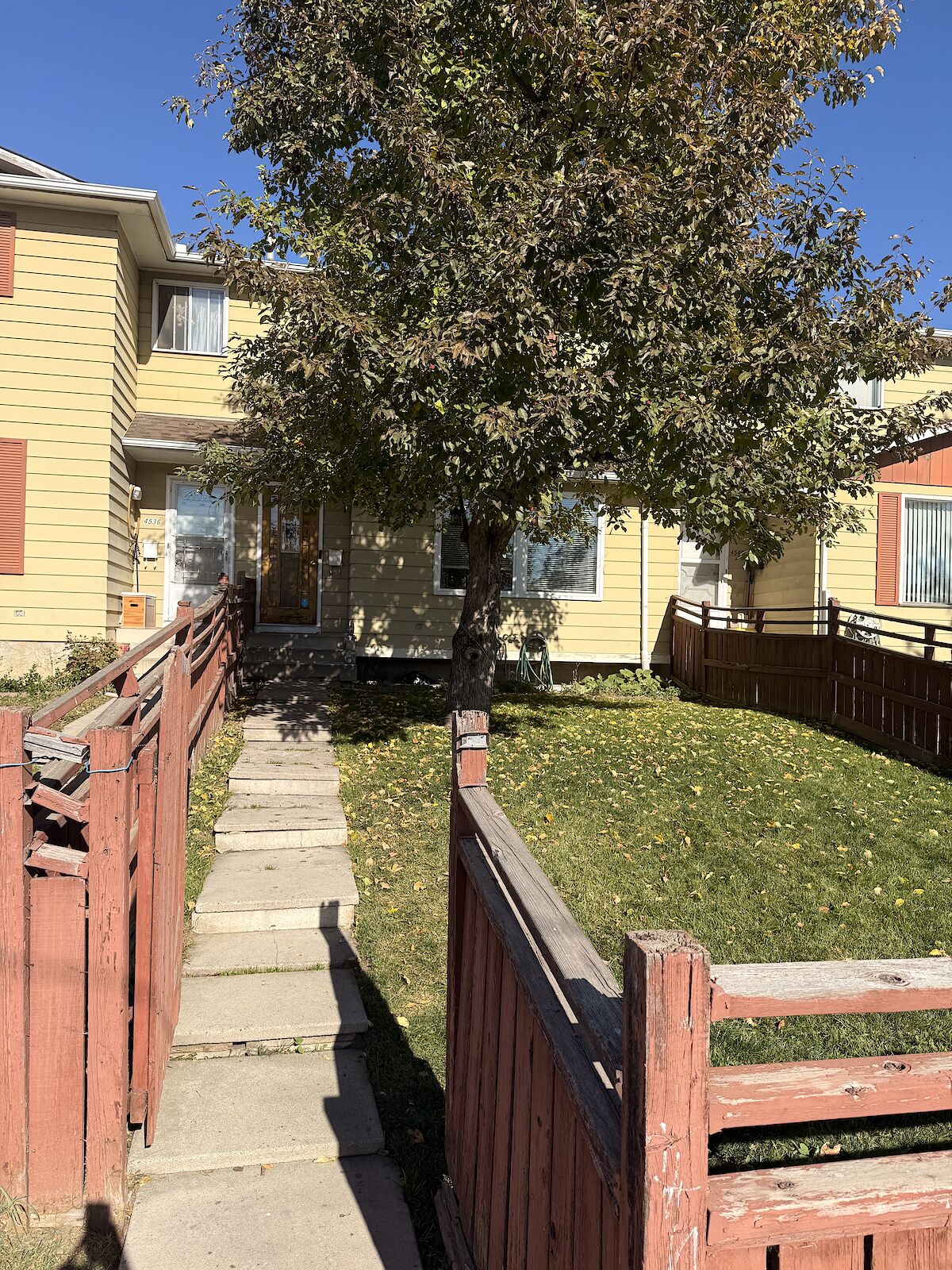 Calgary 1 bedroom Room For Rent for rent. Property photo: 582909-1