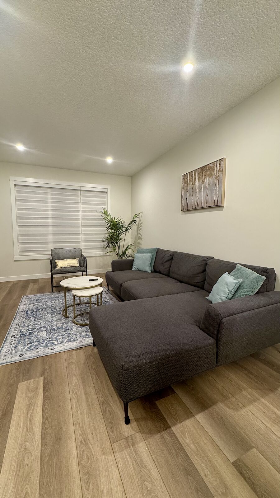 Calgary 3 + Den bedrooms Duplex for rent. Property photo: 582920-1