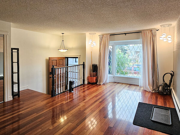 Airdrie 4 + Den bedrooms House for rent. Property photo: 583411-2