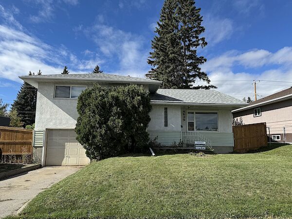 Calgary 4 bedrooms House for rent. Property photo: 584674-3