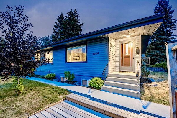 Calgary 3 bedrooms Main Floor for rent. Property photo: 585021-2