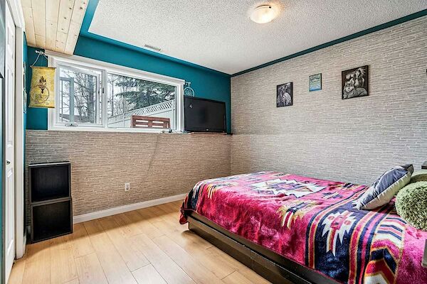 Calgary 2 bedrooms Basement for rent. Property photo: 585394-3