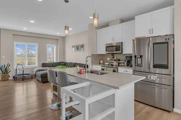 Regina 3 bedrooms Townhouse for rent. Property photo: 586715-2