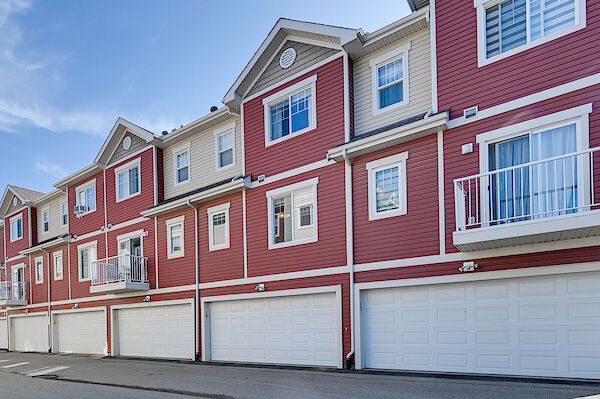 Edmonton 3 + Den bedrooms Condo Unit for rent. Property photo: 587013-3