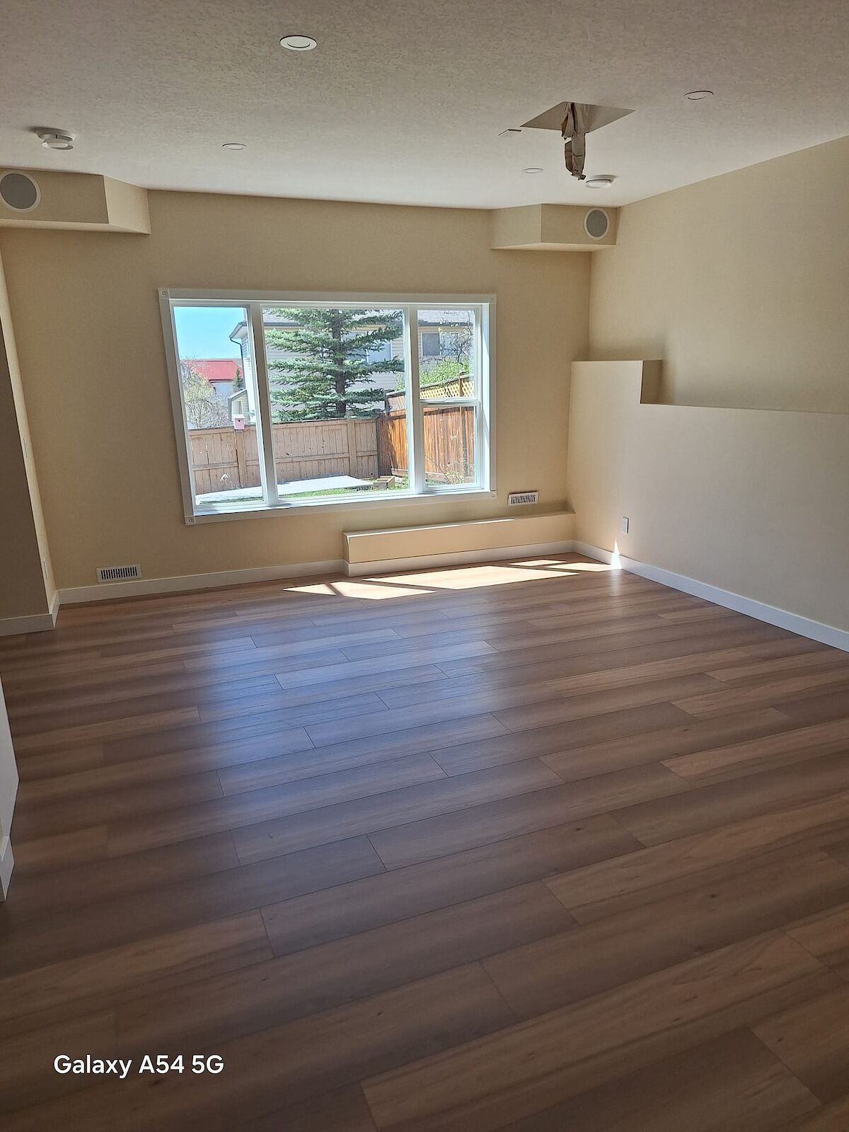 Calgary 2 bedrooms Basement for rent. Property photo: 587176-1