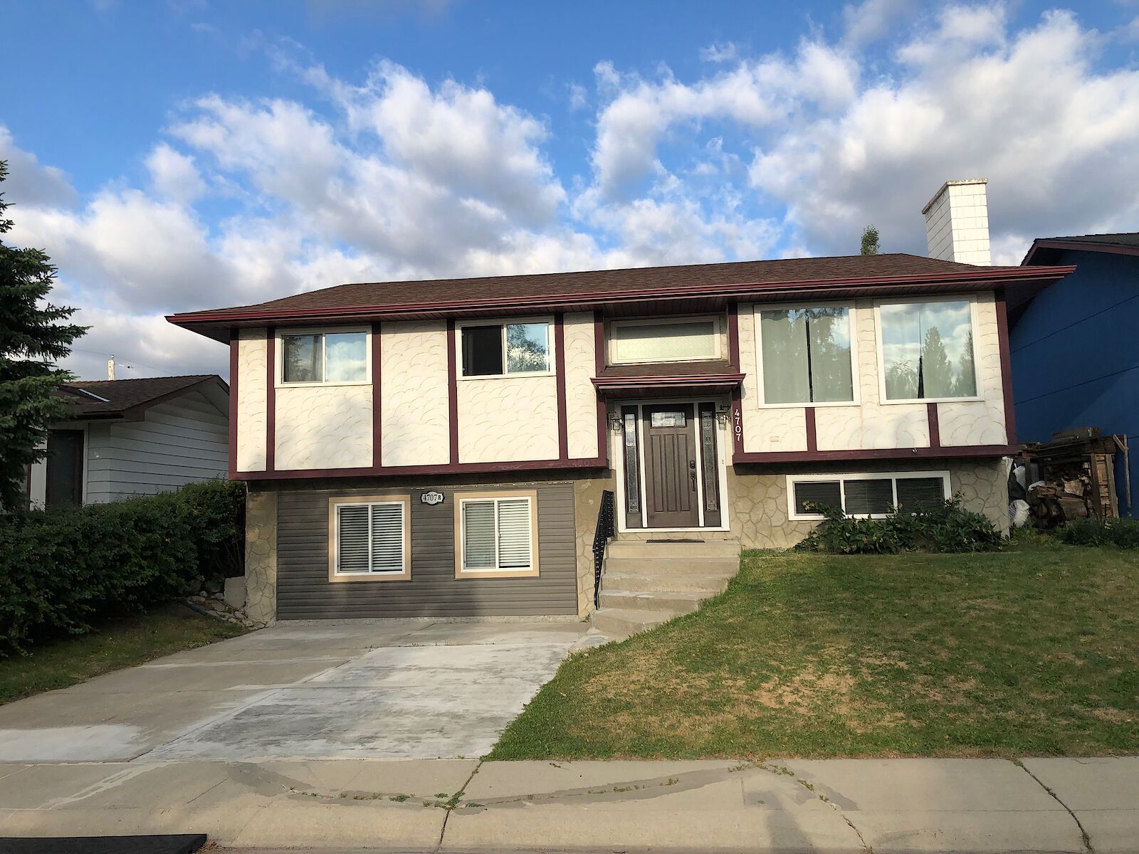 Calgary 3 bedrooms Room For Rent for rent. Property photo: 587904-1