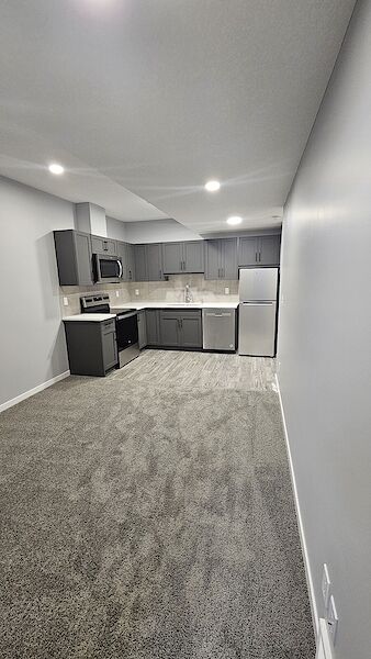 Calgary 2 bedrooms Basement for rent. Property photo: 588703-2