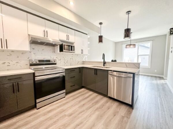 d6262863aa7b49b88470c4d92548ed9a+png Edmonton 3 bedrooms House for rent. Property photo: 588774-2