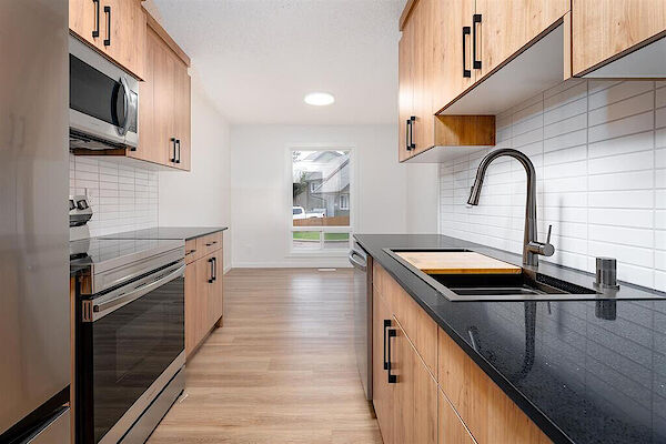 Edmonton 3 bedrooms Townhouse for rent. Property photo: 588912-3