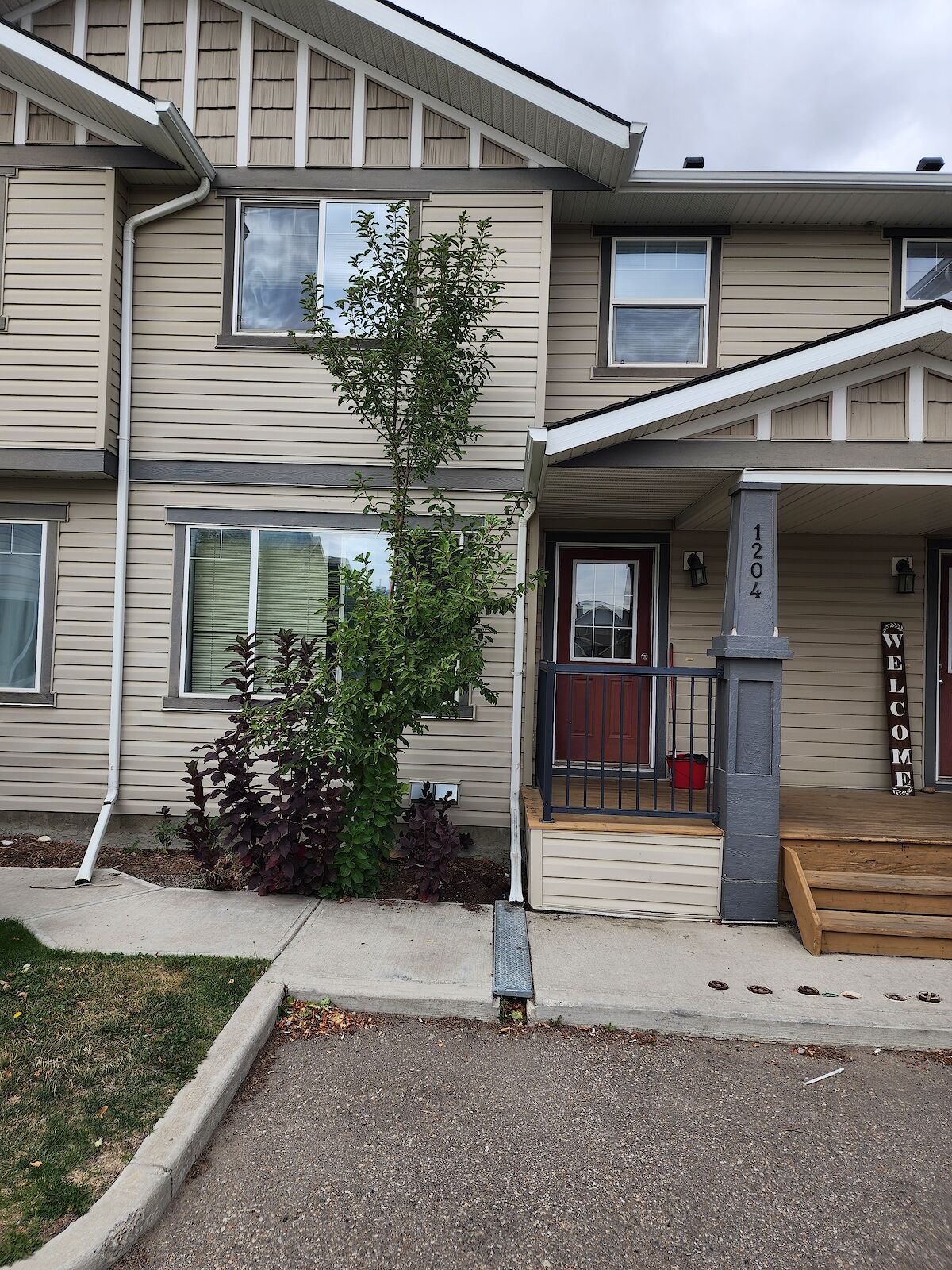 Airdrie 3 bedrooms Townhouse for rent. Property photo: 589074-1