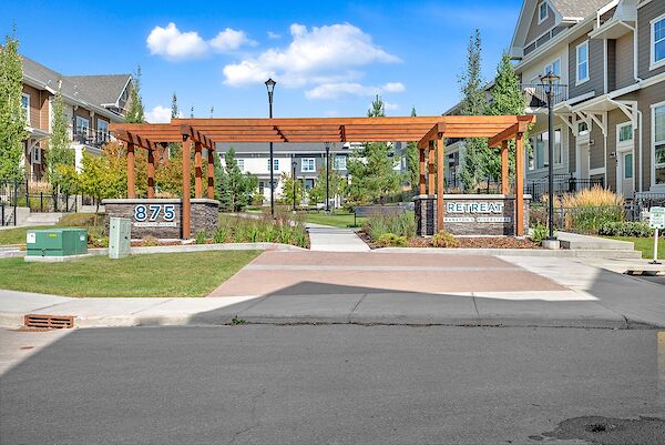 Calgary 3 + Den bedrooms Townhouse for rent. Property photo: 589290-3