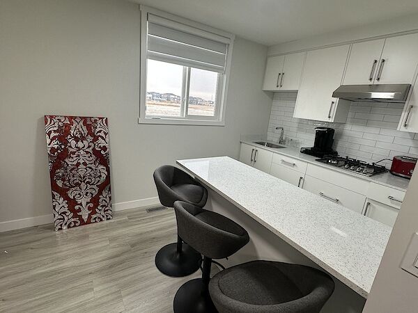 Calgary 1 bedroom Townhouse for rent. Property photo: 589388-3