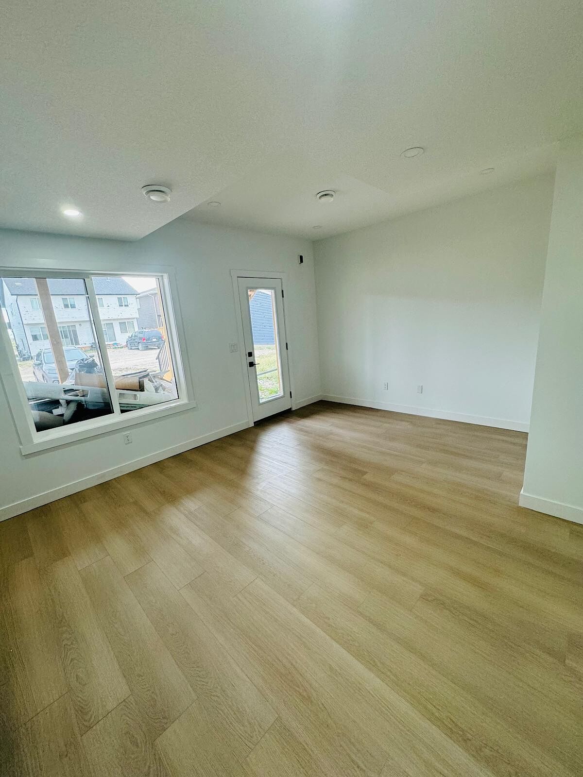 Calgary 1 bedroom Basement for rent. Property photo: 589698-1