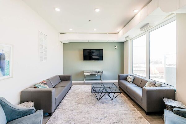 Clubhouse Winnipeg 1 bedroom Apartment for rent. Property photo: 590149-2
