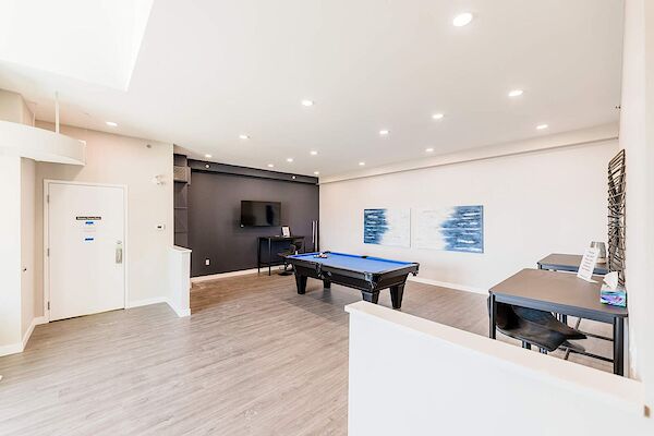 Clubhouse Winnipeg 1 bedroom Apartment for rent. Property photo: 590149-3