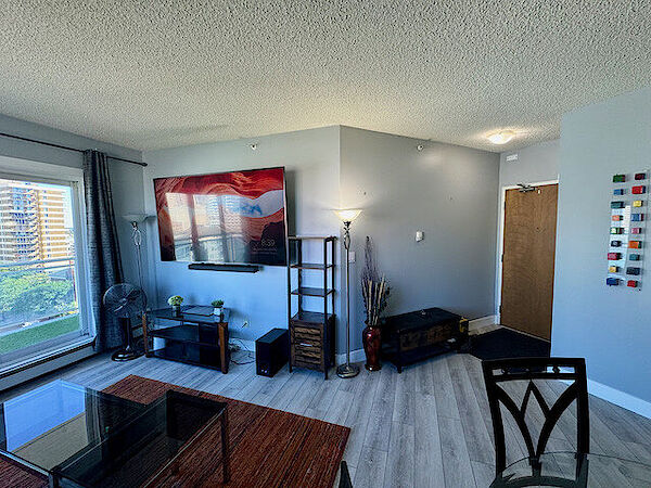 Edmonton 1 bedroom Condo Unit for rent. Property photo: 590155-3
