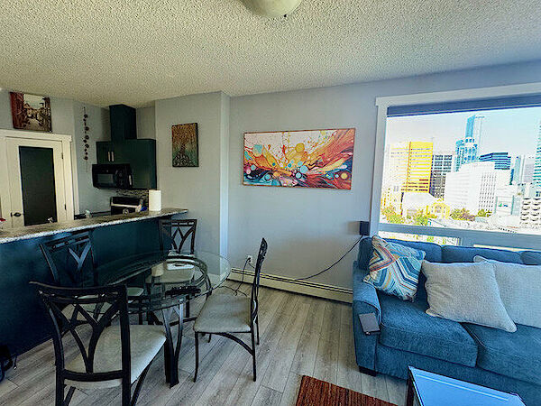 Edmonton 1 bedroom Condo Unit for rent. Property photo: 590155-2
