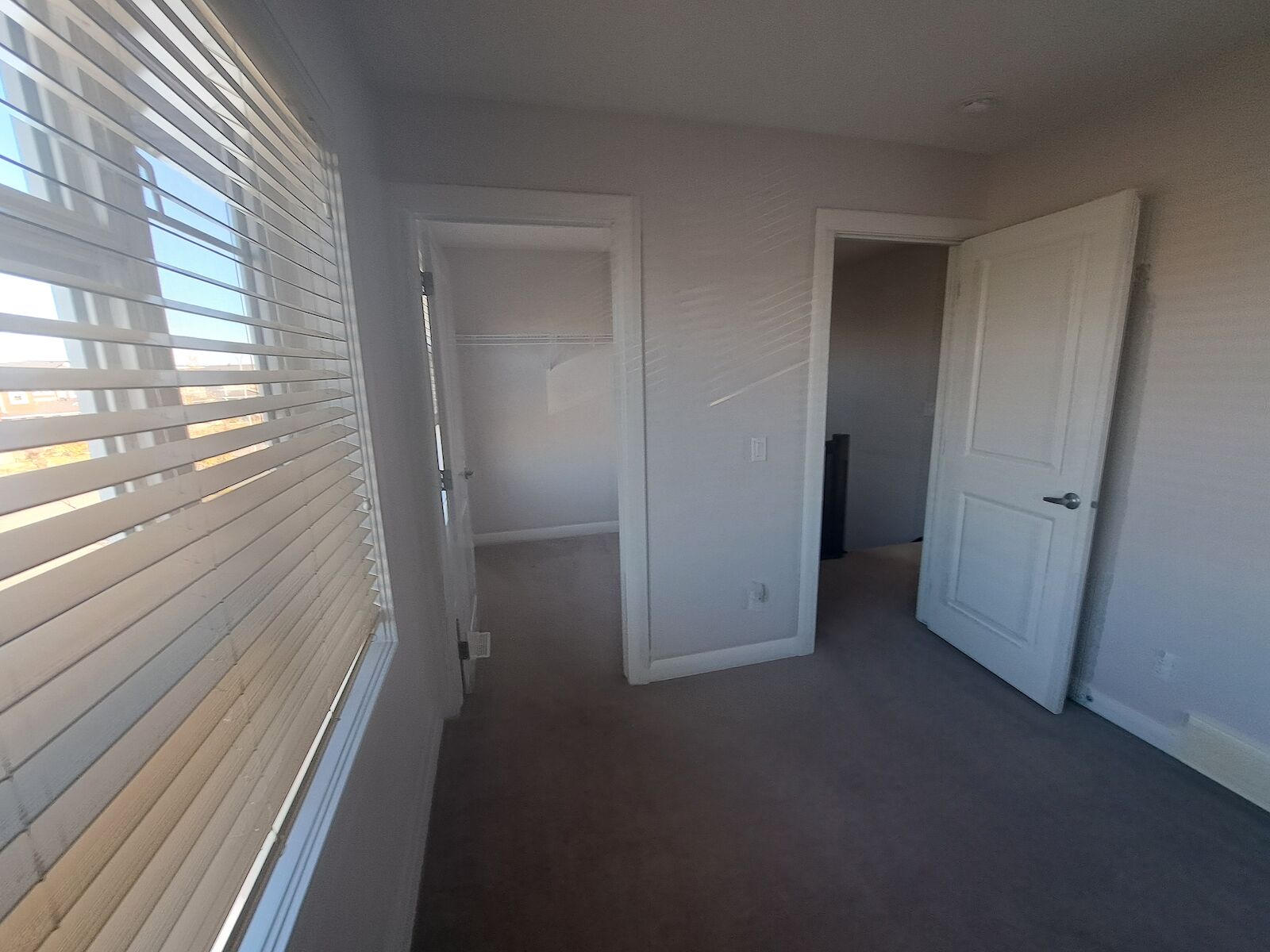 Calgary 1 bedroom Room For Rent for rent. Property photo: 590492-1
