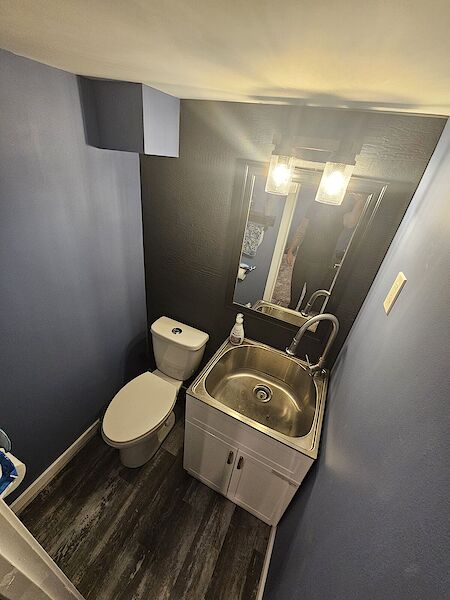 Calgary 3 + Den bedrooms Duplex for rent. Property photo: 591112-2