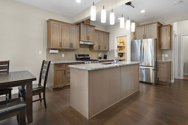 Edmonton 3 bedrooms Main Floor for rent. Property photo: 591484-3
