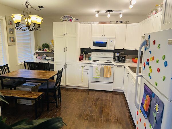 Airdrie 2 bedrooms Basement for rent. Property photo: 591577-3