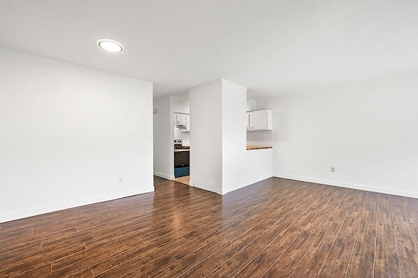 Calgary 2 bedrooms Condo Unit for rent. Property photo: 591731-3