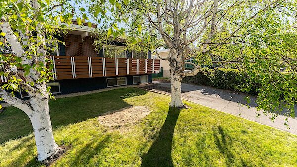 Calgary 2 bedrooms Duplex for rent. Property photo: 591761-2