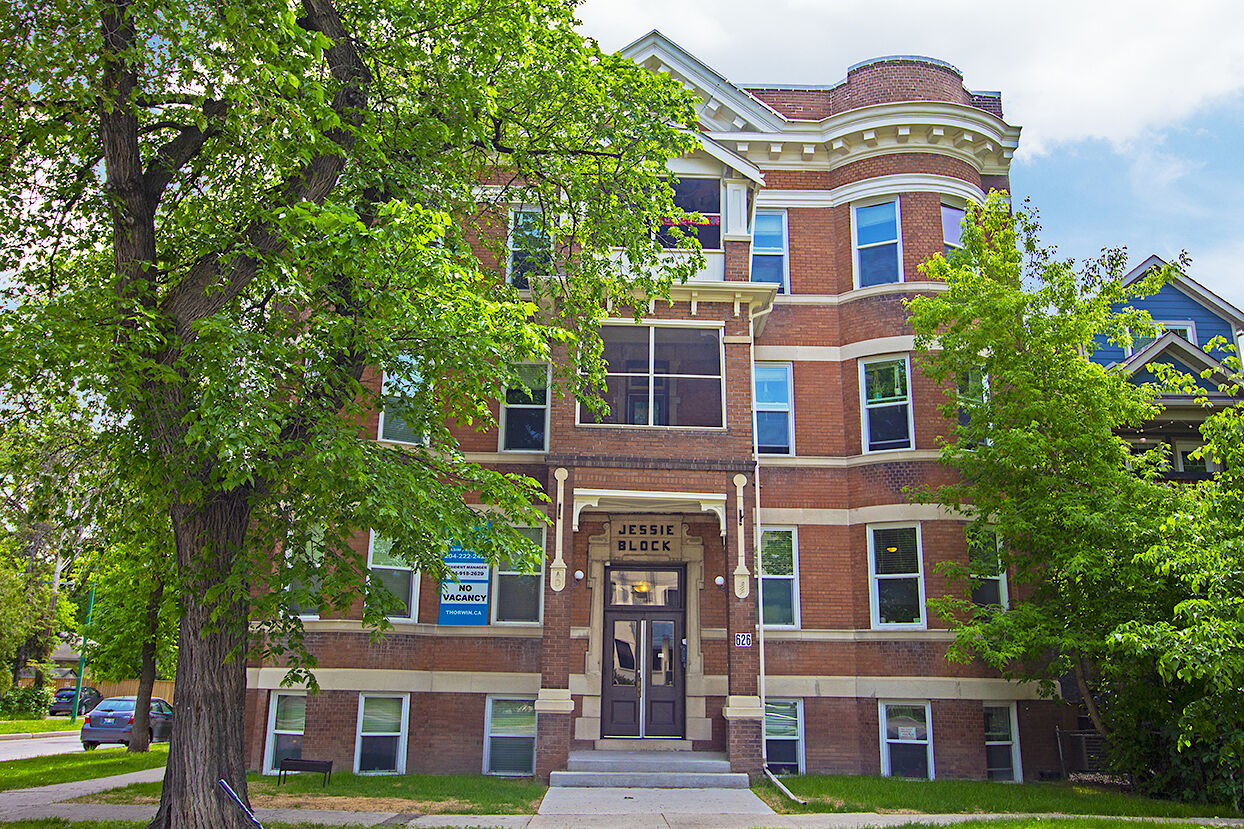Winnipeg 2 bedrooms Apartment for rent. Property photo: 592364-1