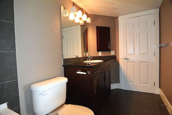 Calgary 1 bedroom Condo Unit for rent. Property photo: 592698-2