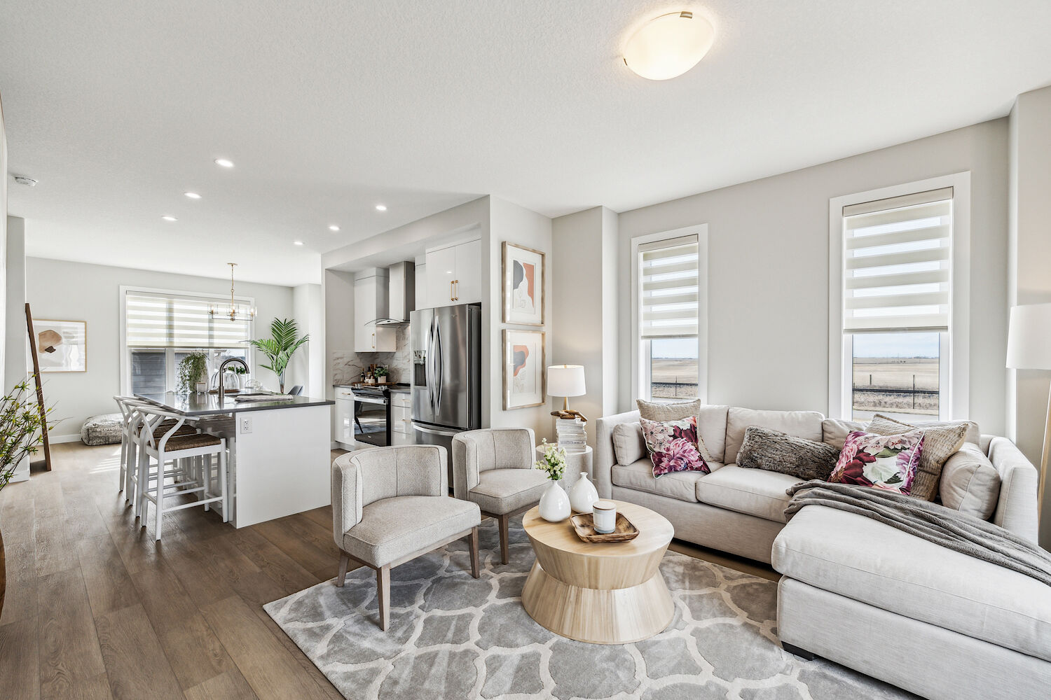 Chestermere 3 bedrooms Townhouse for rent. Property photo: 592999-1