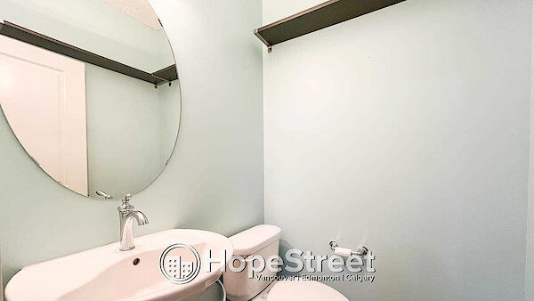 Edmonton 3 bedrooms Townhouse for rent. Property photo: 593034-2