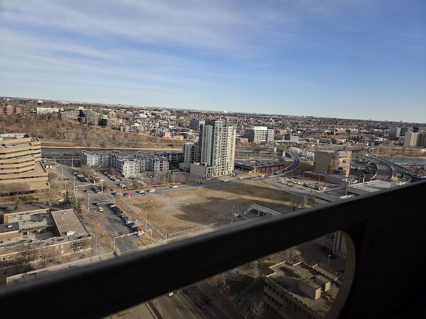 Calgary 1 bedroom Condo Unit for rent. Property photo: 593123-2