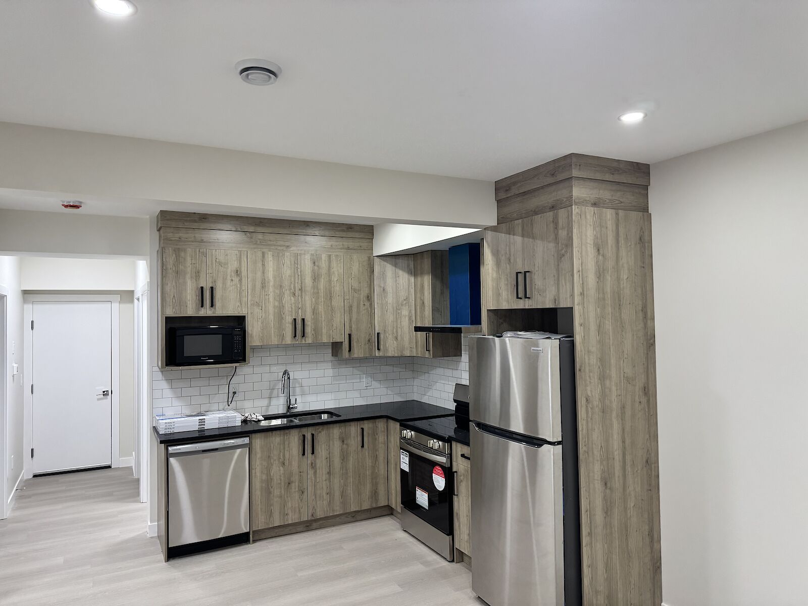 Airdrie Basement For Rent | NEW Basement Suite with Private