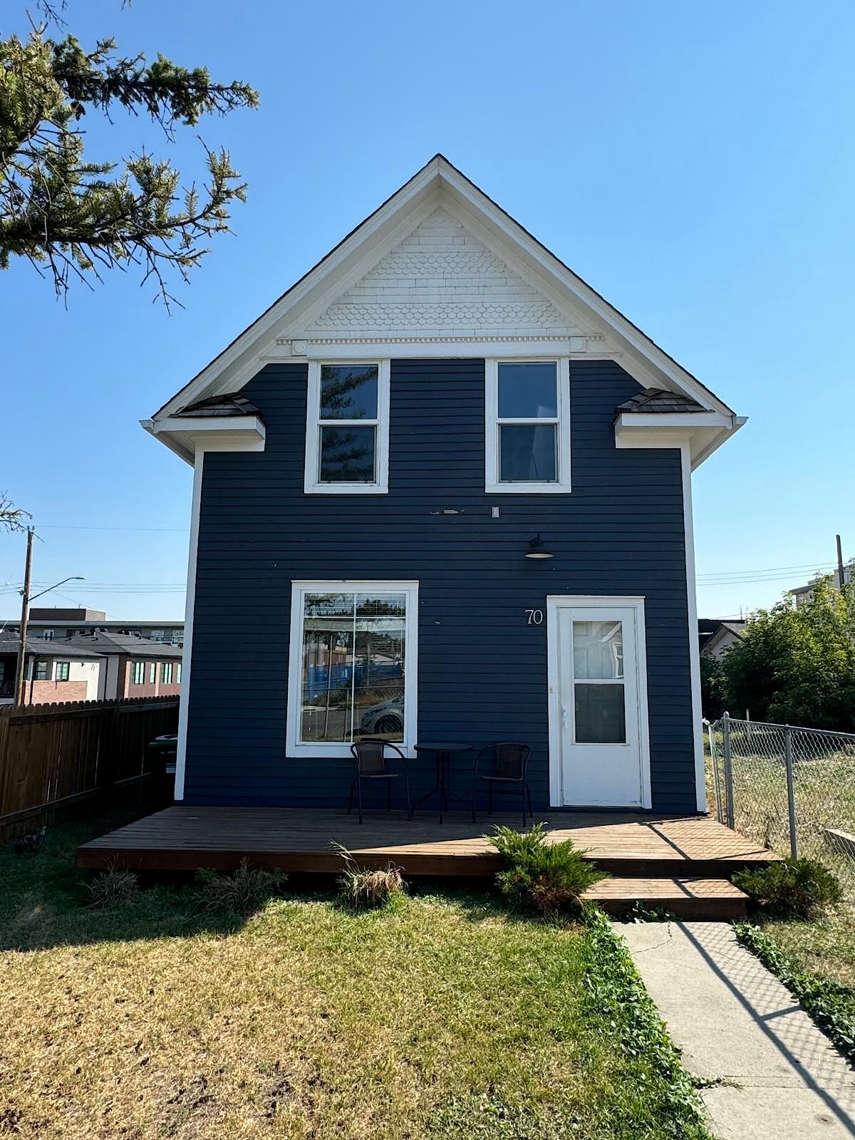 Calgary 2 bedrooms House for rent. Property photo: 594316-1