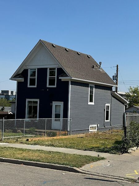 Calgary 2 bedrooms House for rent. Property photo: 594316-2