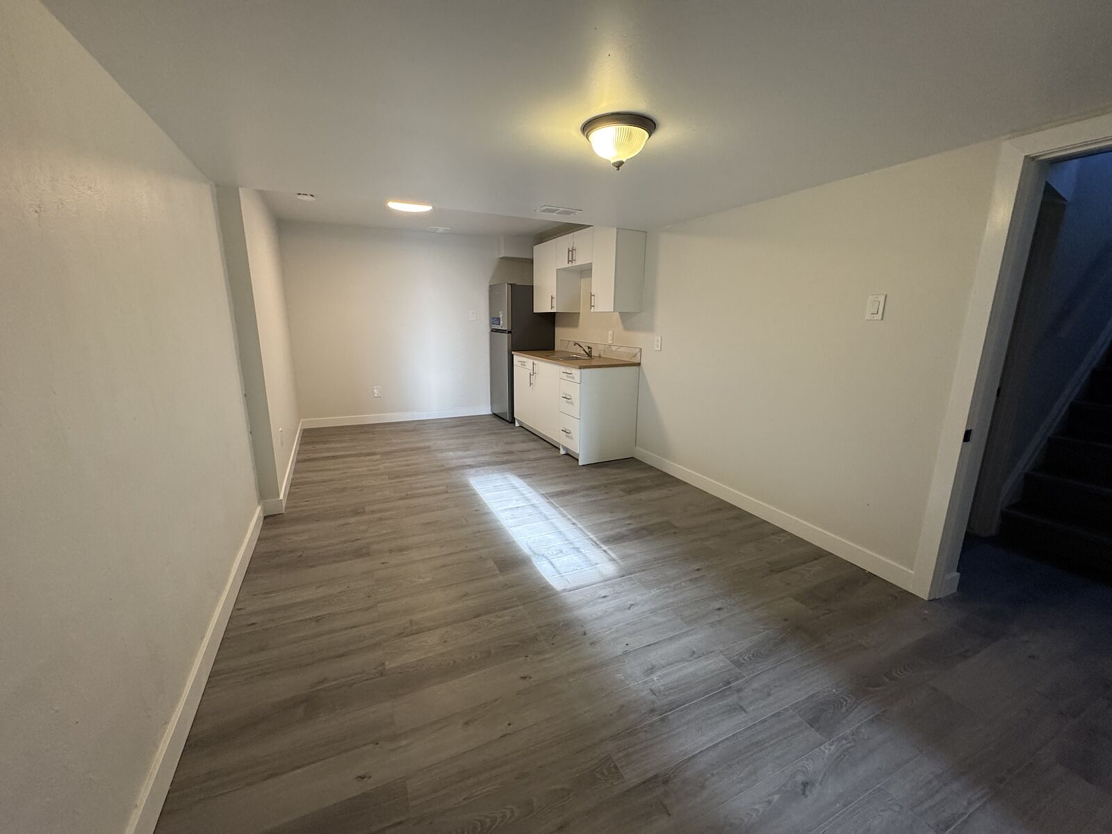 Calgary 1 bedroom Room For Rent for rent. Property photo: 594864-1