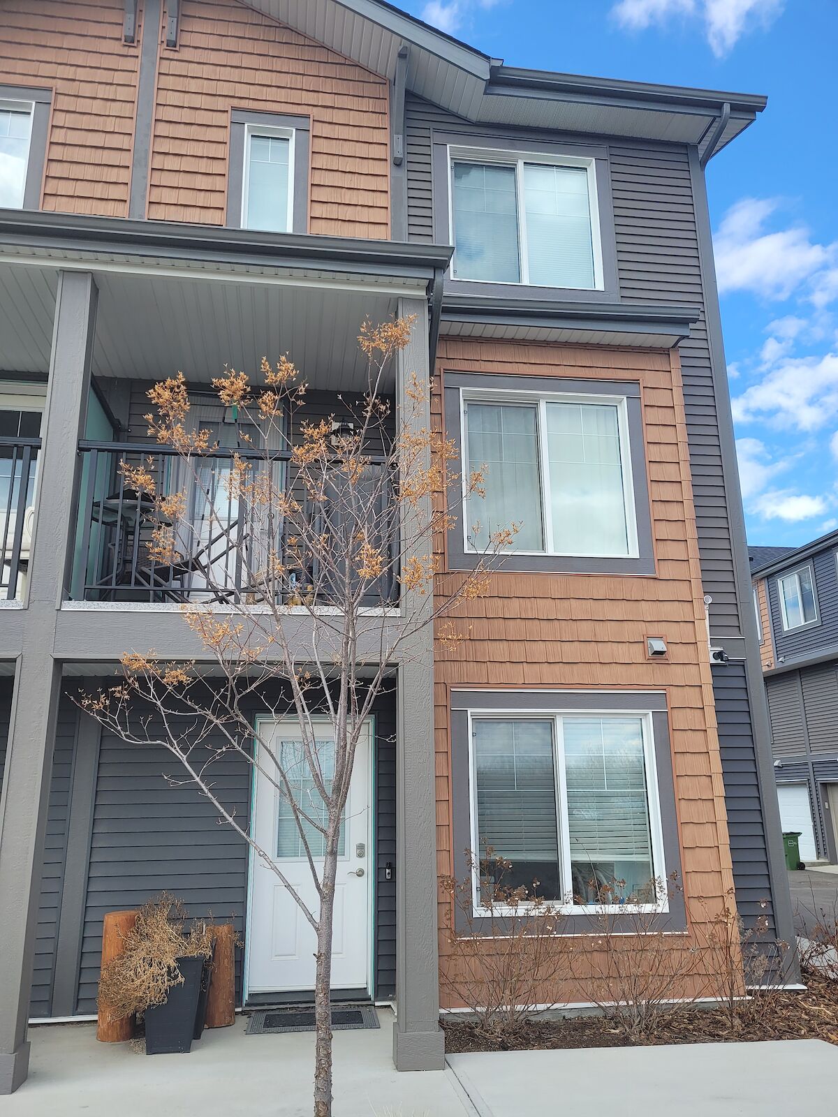 Edmonton 3 bedrooms Townhouse for rent. Property photo: 595537-1