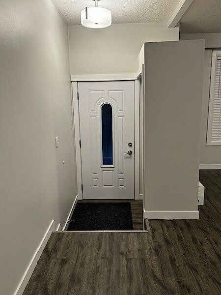 Edmonton 3 bedrooms Main Floor for rent. Property photo: 595671-3