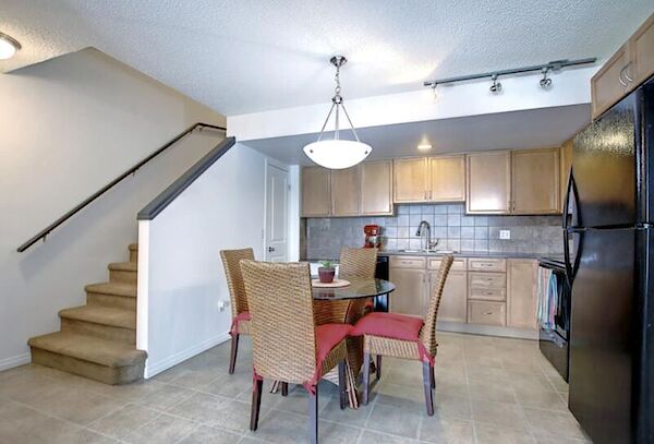 Calgary 2 bedrooms Townhouse for rent. Property photo: 595898-3