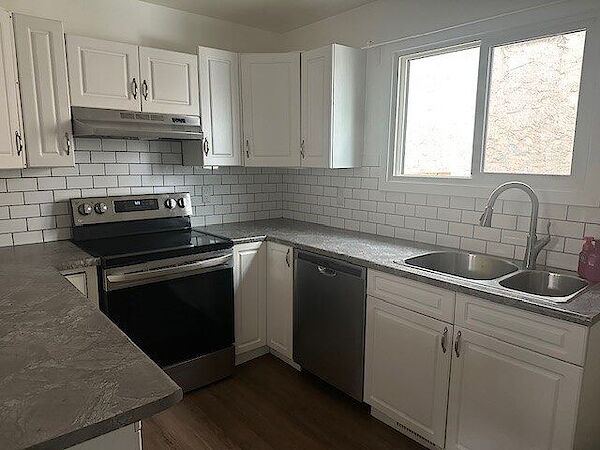 Edmonton 4 bedrooms House for rent. Property photo: 596169-2